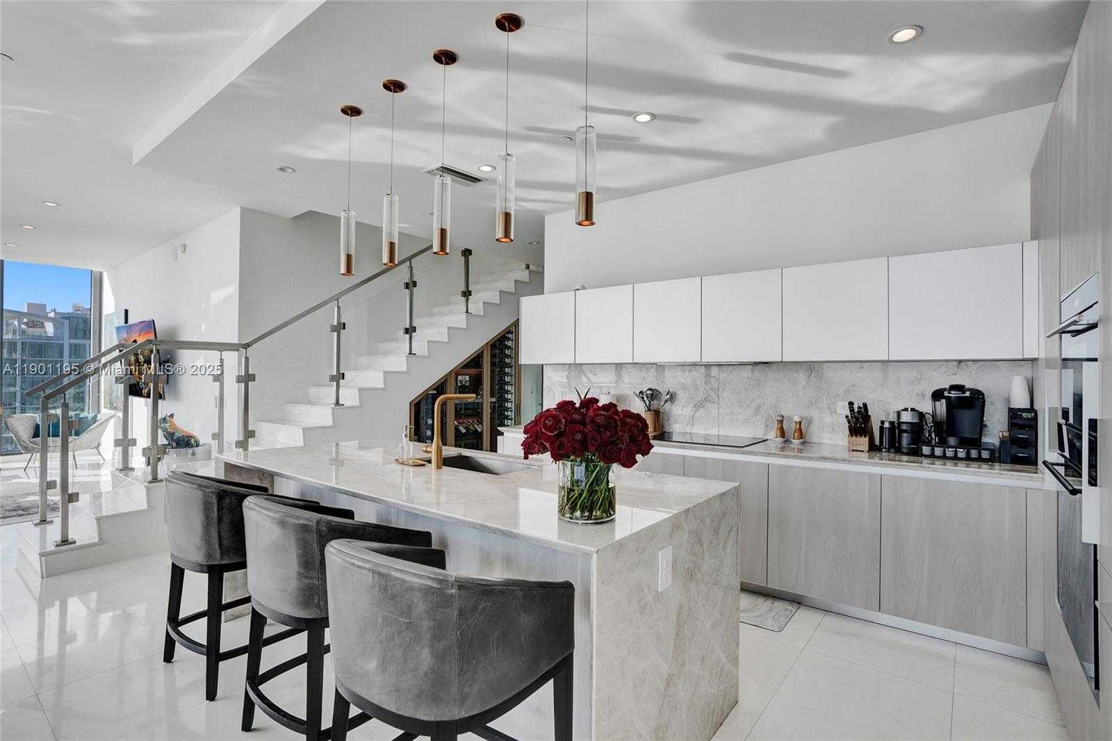 Imagen de Pequeño Objeto