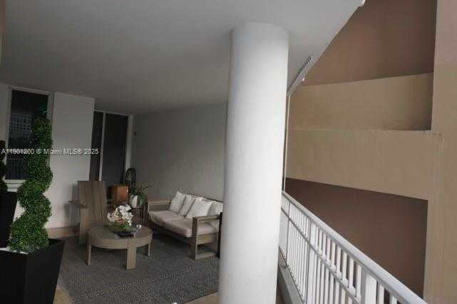 Small Image of 701 BRICKELL KEY BLVD #412, Miami Number 12