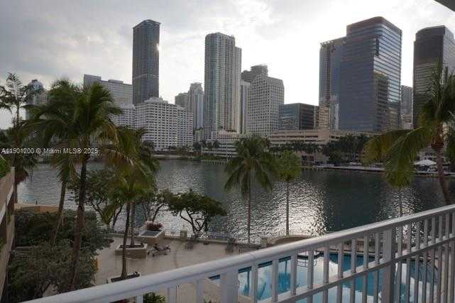 Small Image of 701 BRICKELL KEY BLVD #412, Miami Number 6