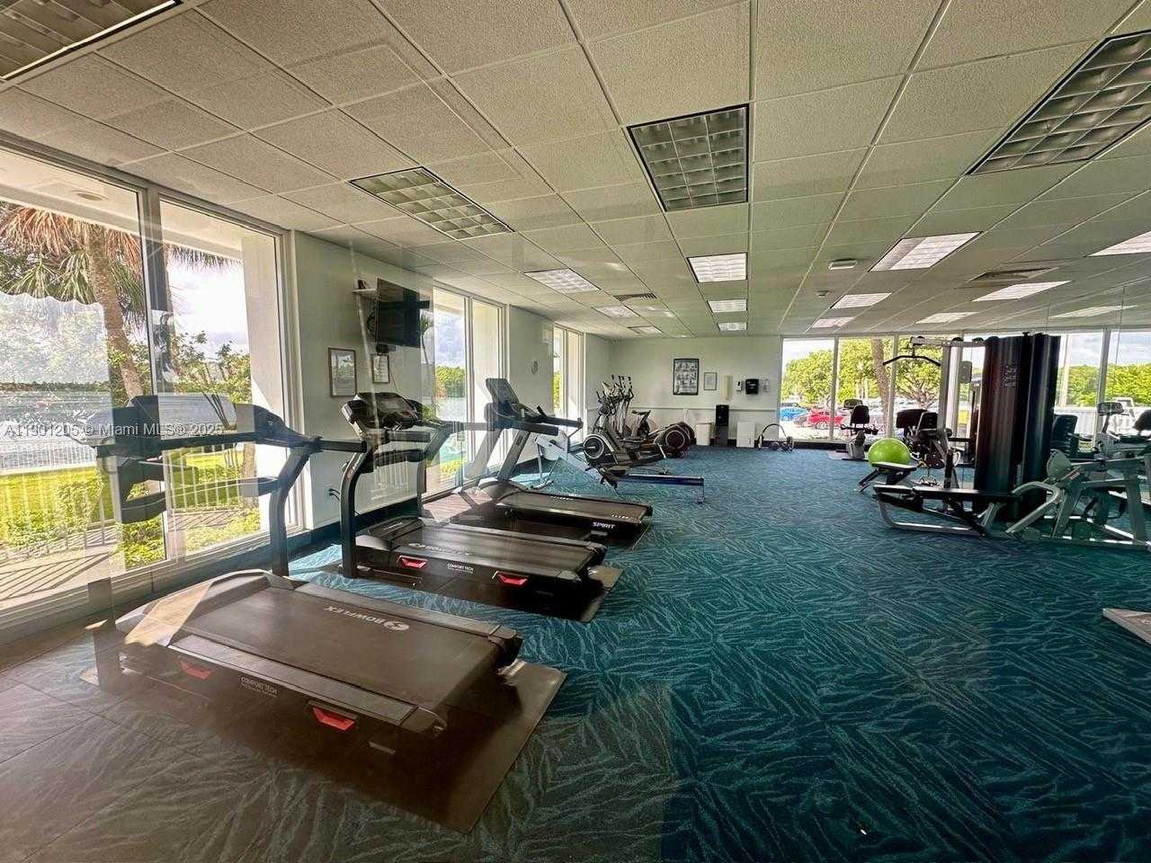 Small Image of 500 BAYVIEW DR #321, Sunny Isles Beach Number 27