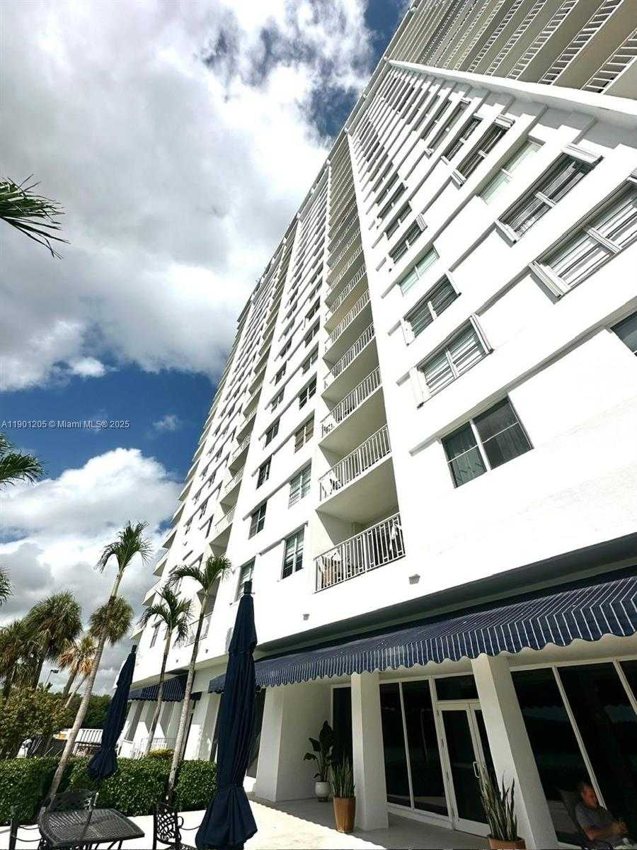 Small Image of 500 BAYVIEW DR #321, Sunny Isles Beach Number 33