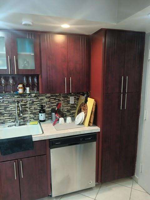 Small Image of 500 BAYVIEW DR #321, Sunny Isles Beach Number 6
