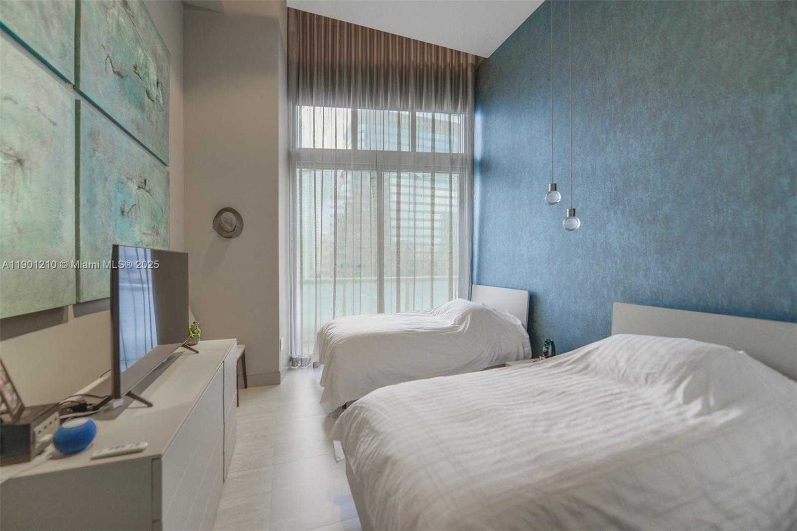 Small Image of 495 BRICKELL AVE #2211, Miami Number 14