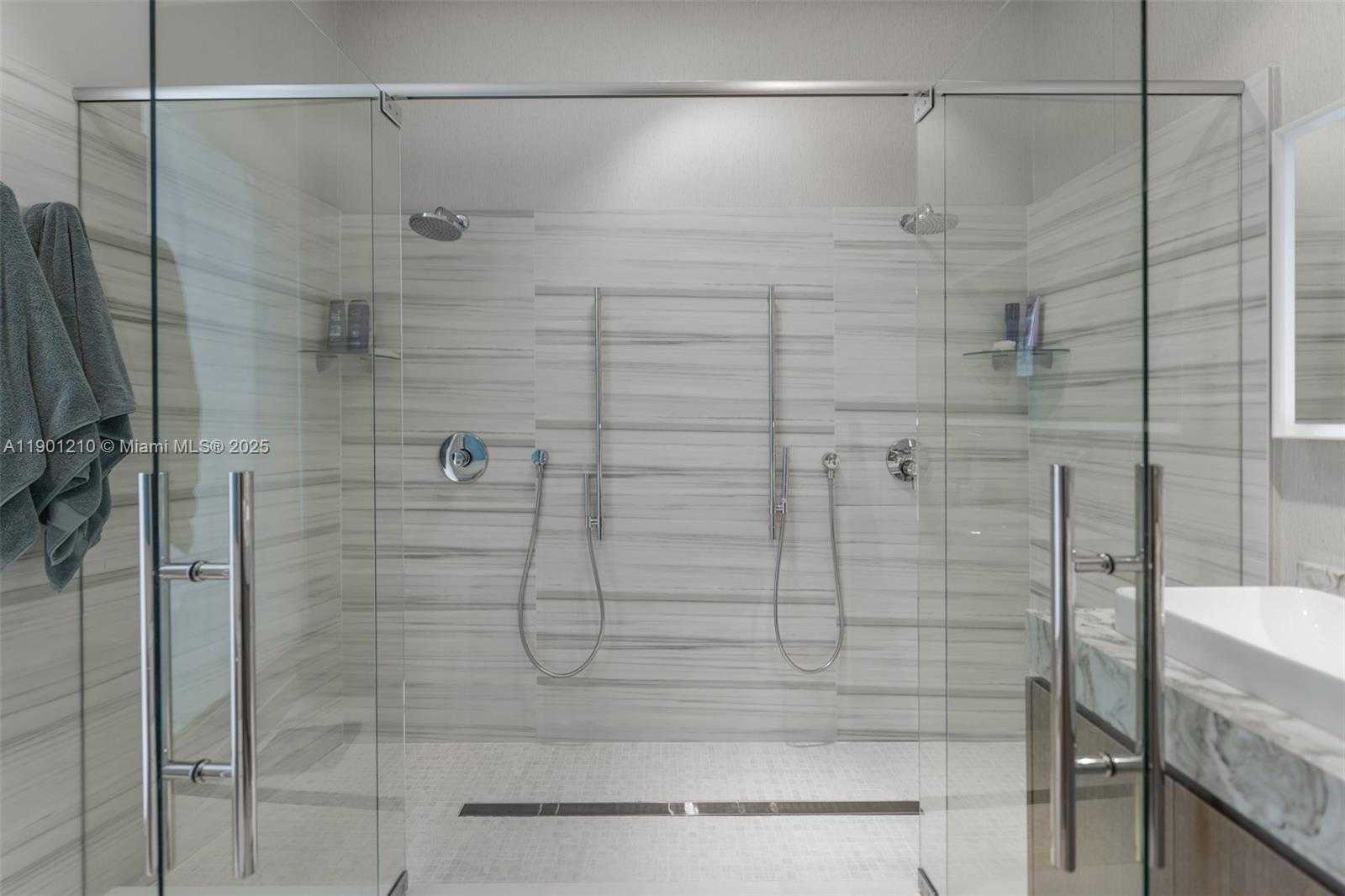 Small Image of 495 BRICKELL AVE #2211, Miami Number 23