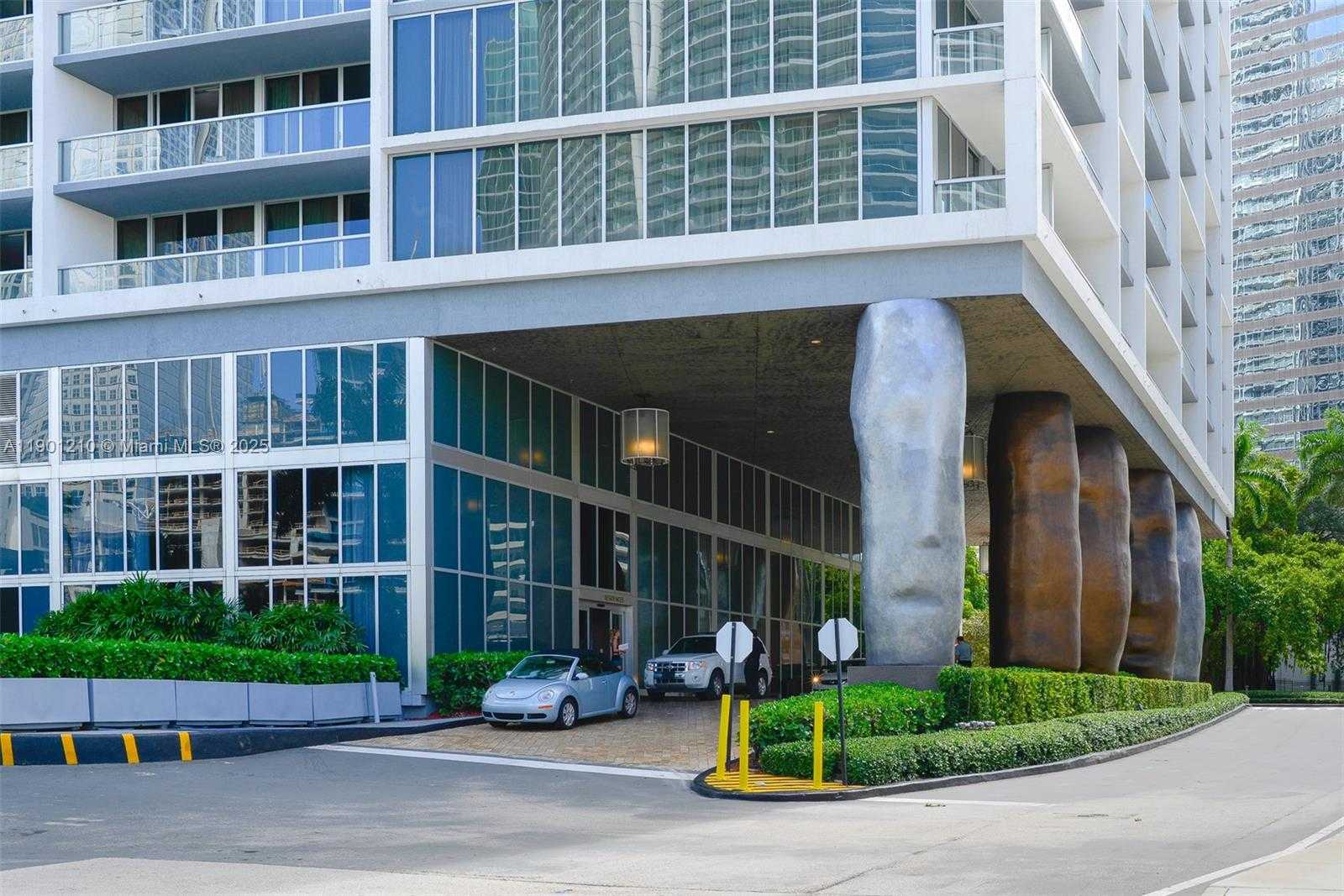 Small Image of 495 BRICKELL AVE #2211, Miami Number 27