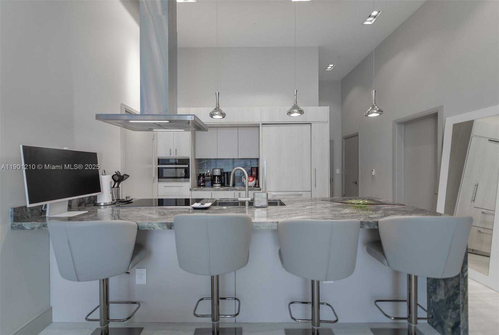 Small Image of 495 BRICKELL AVE #2211, Miami Number 7