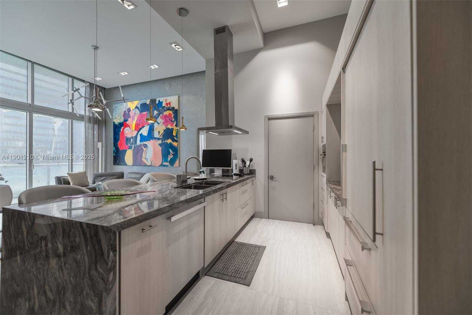 Small Image of 495 BRICKELL AVE #2211, Miami Number 8