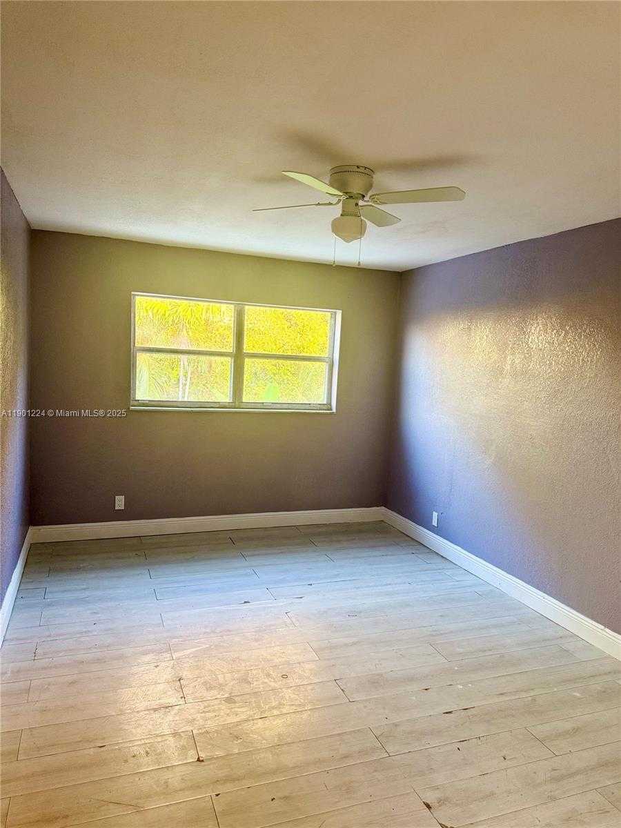 Small Image of 906 SOUTH WEST 74TH AVE, North Lauderdale Number 10