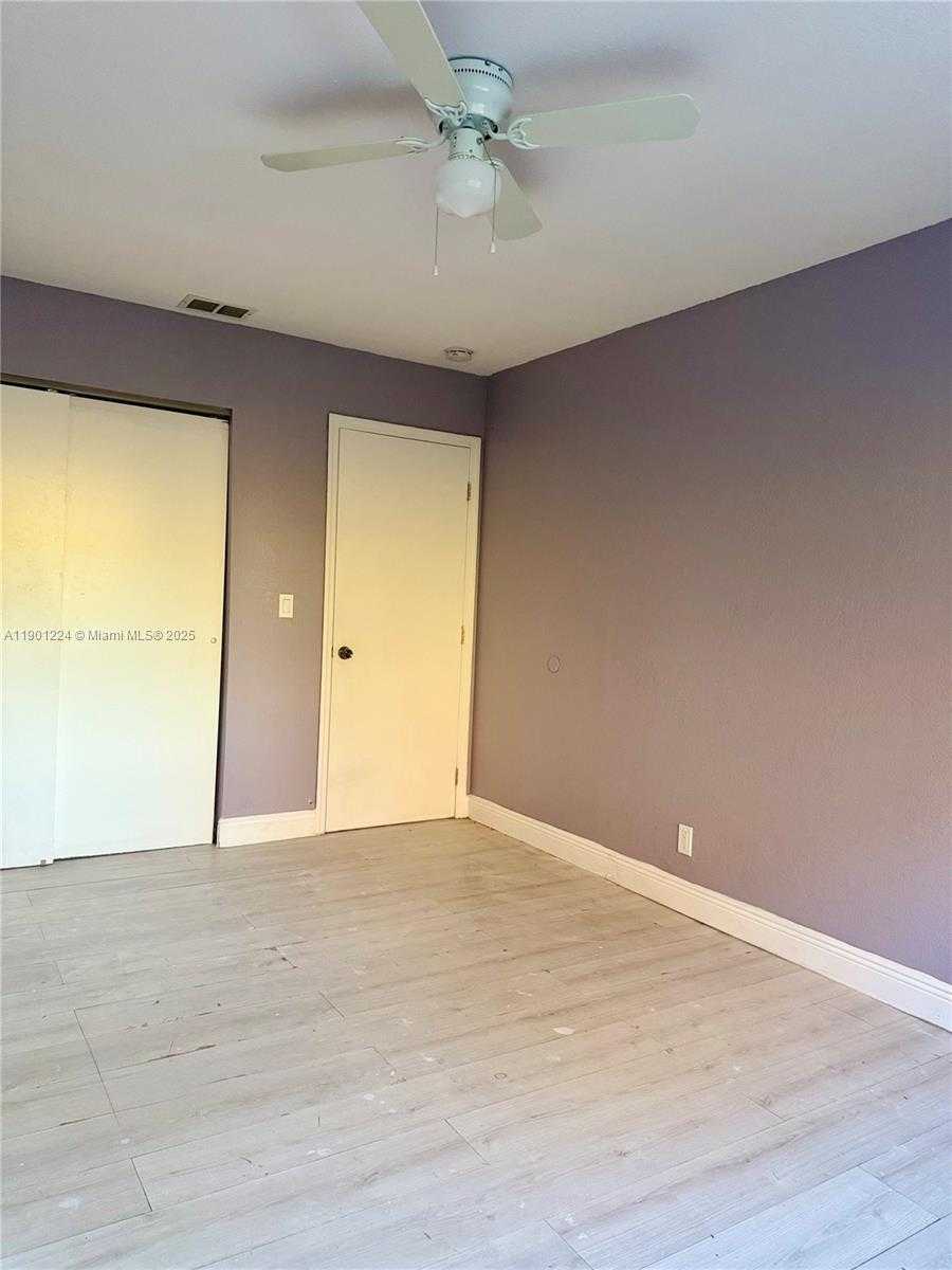 Small Image of 906 SOUTH WEST 74TH AVE, North Lauderdale Number 12