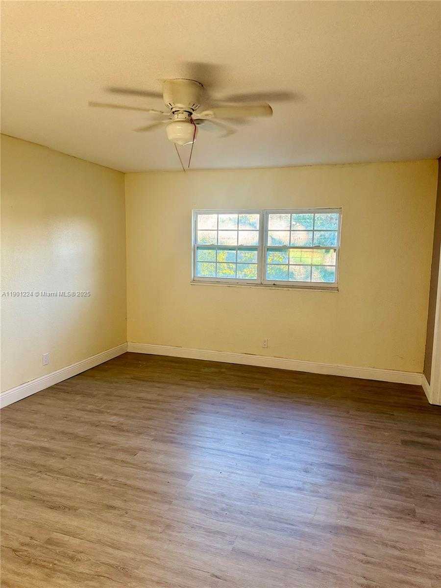 Small Image of 906 SOUTH WEST 74TH AVE, North Lauderdale Number 13