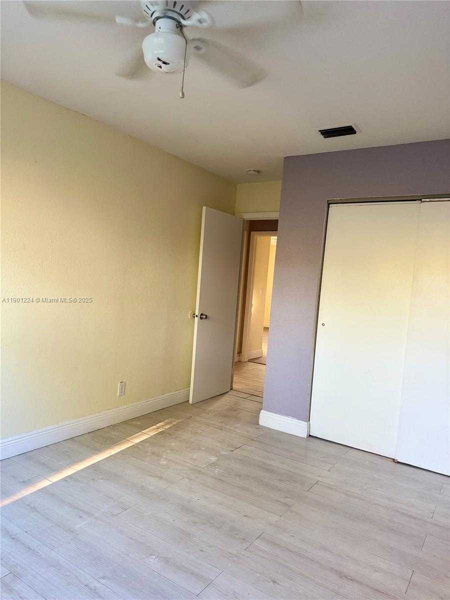 Small Image of 906 SOUTH WEST 74TH AVE, North Lauderdale Number 9