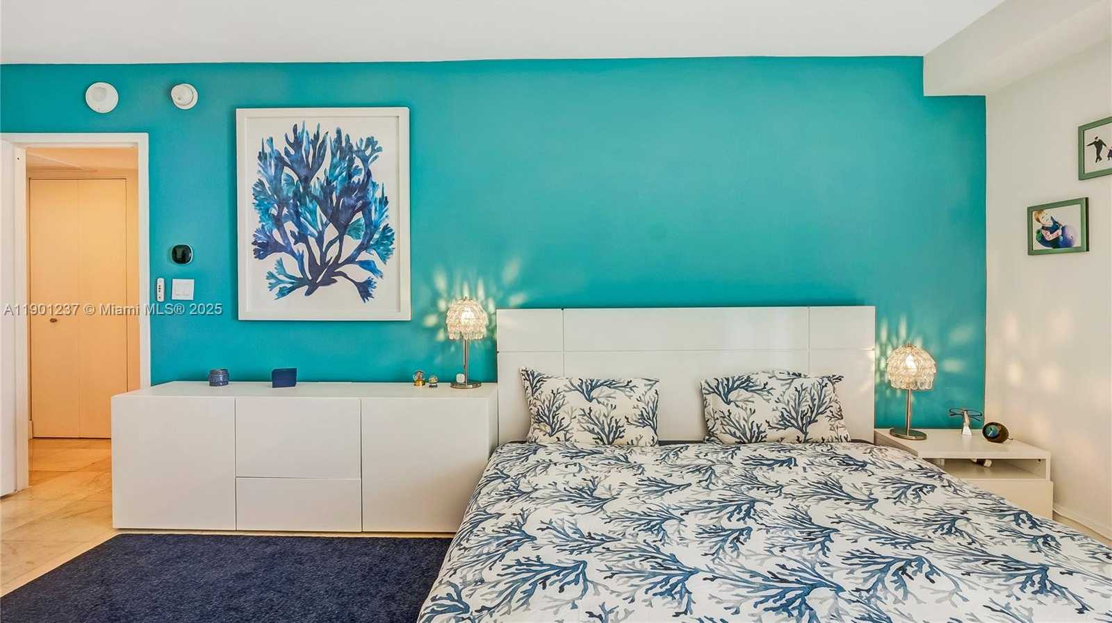 Small Image of 100 BAYVIEW DR #1807, Sunny Isles Beach Number 13