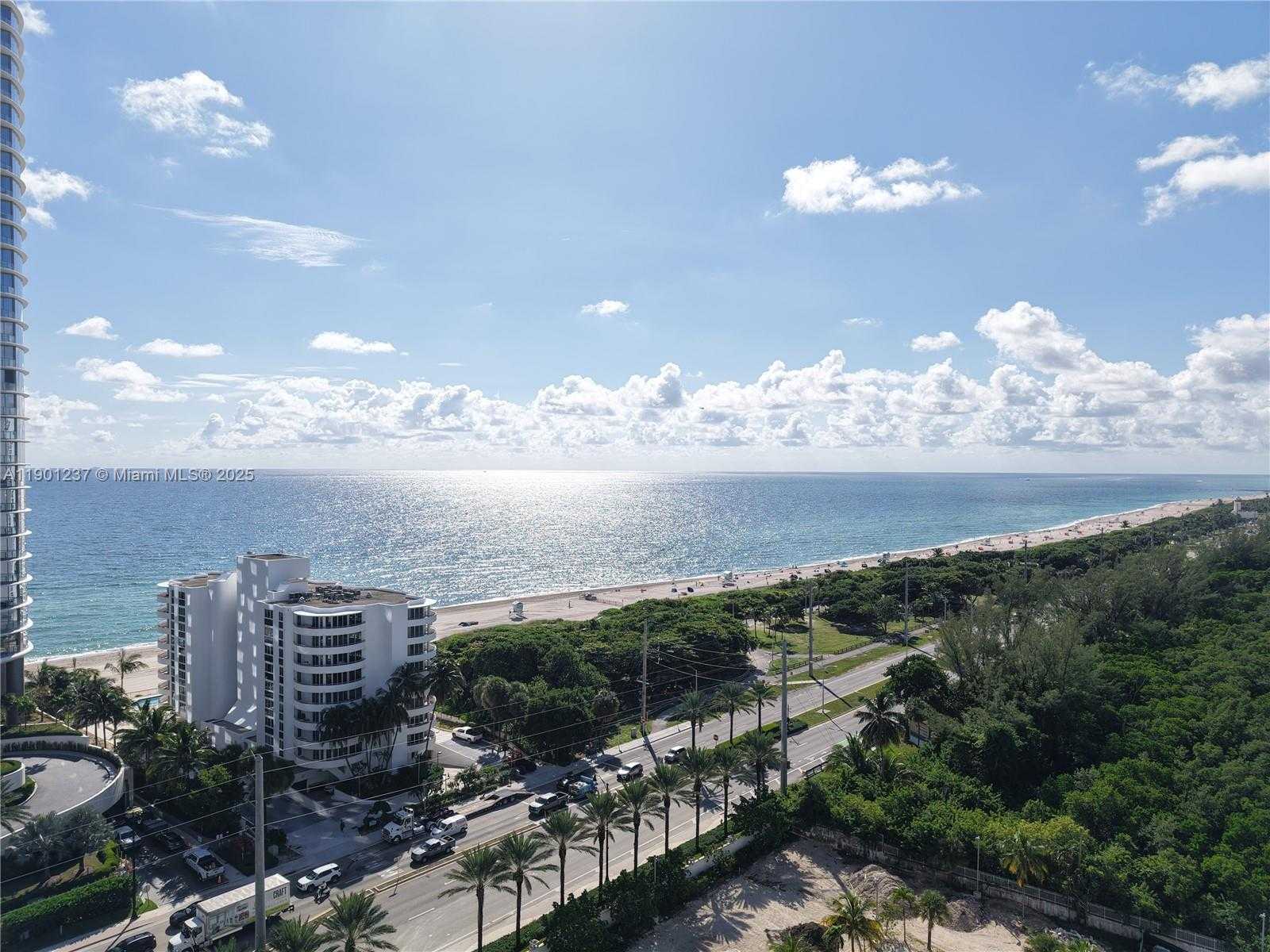 Small Image of 100 BAYVIEW DR #1807, Sunny Isles Beach Number 21