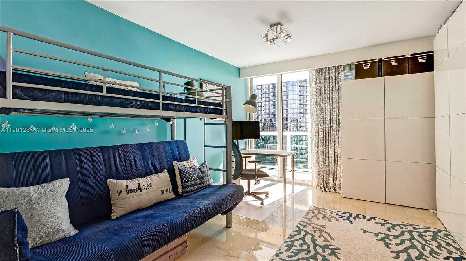 Small Image of 100 BAYVIEW DR #1807, Sunny Isles Beach Number 25