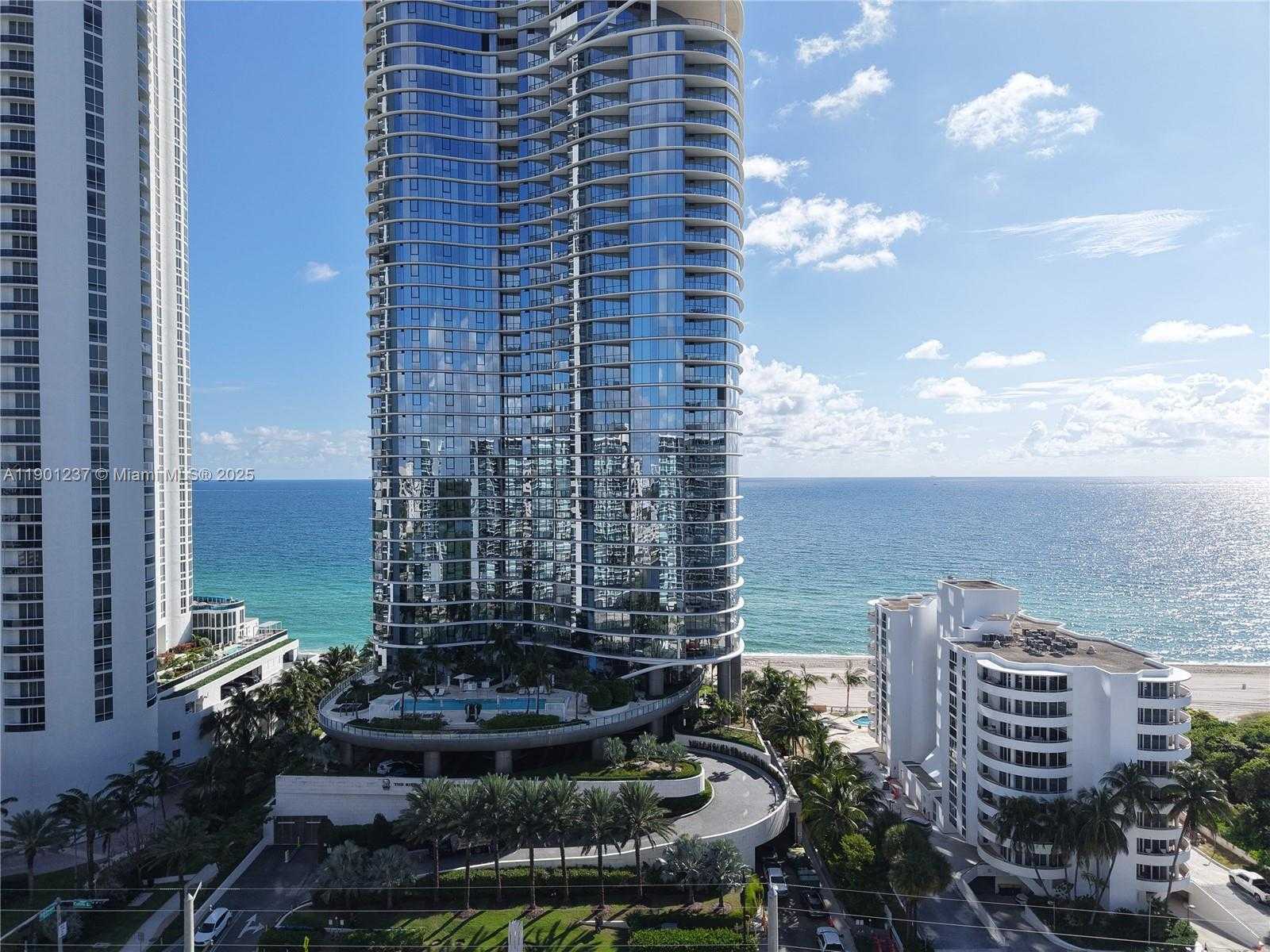 Small Image of 100 BAYVIEW DR #1807, Sunny Isles Beach Number 32
