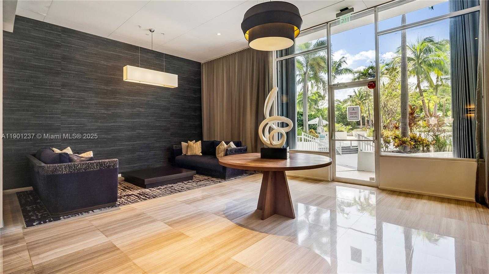 Small Image of 100 BAYVIEW DR #1807, Sunny Isles Beach Number 37