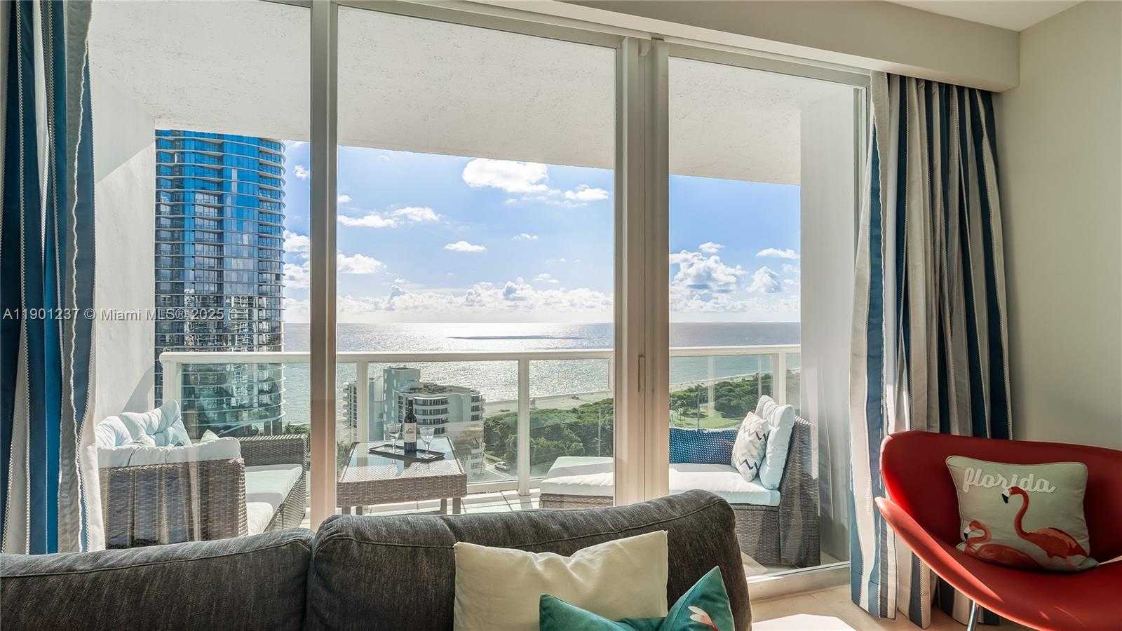 Small Image of 100 BAYVIEW DR #1807, Sunny Isles Beach Number 4