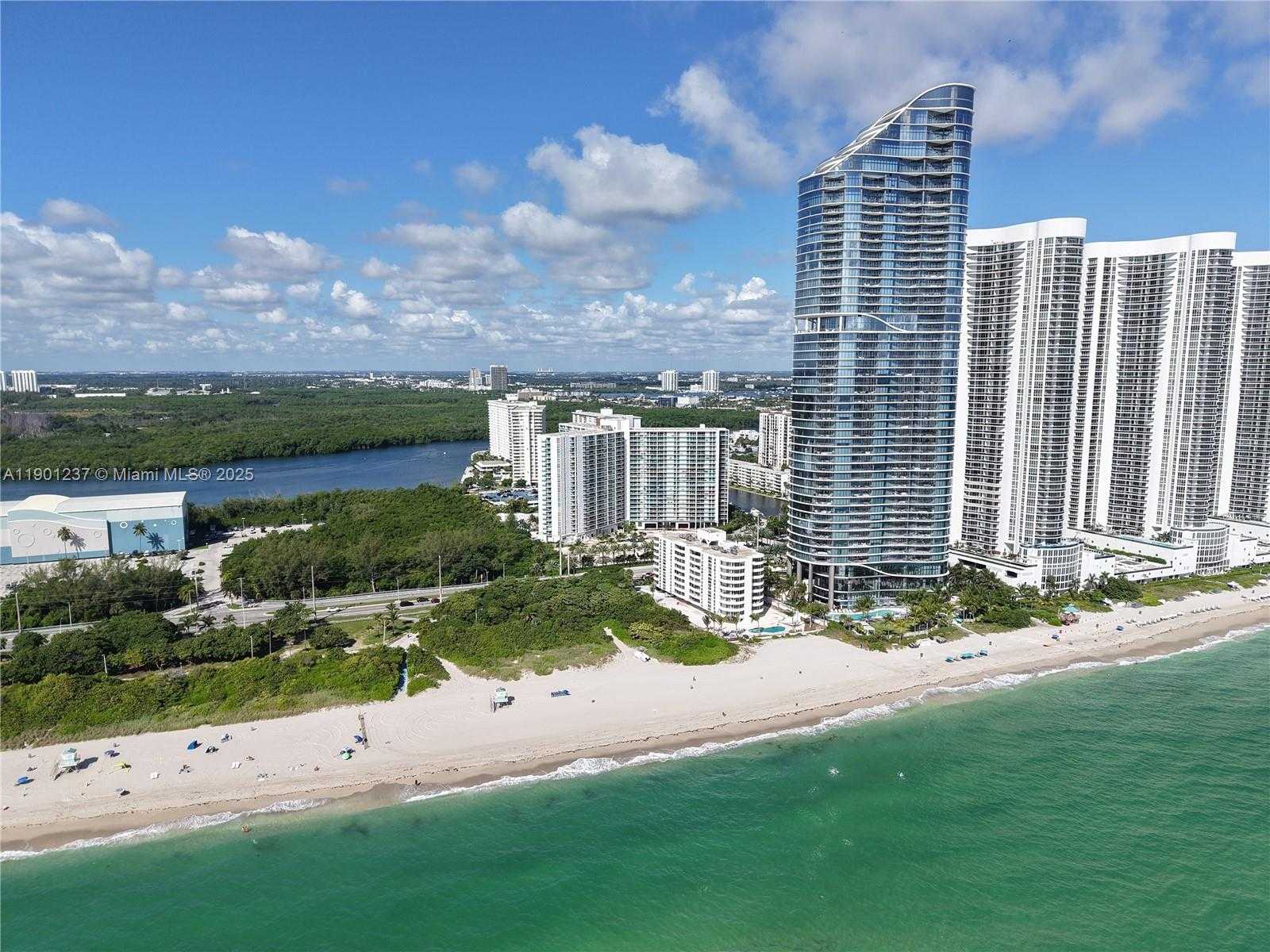 Small Image of 100 BAYVIEW DR #1807, Sunny Isles Beach Number 43