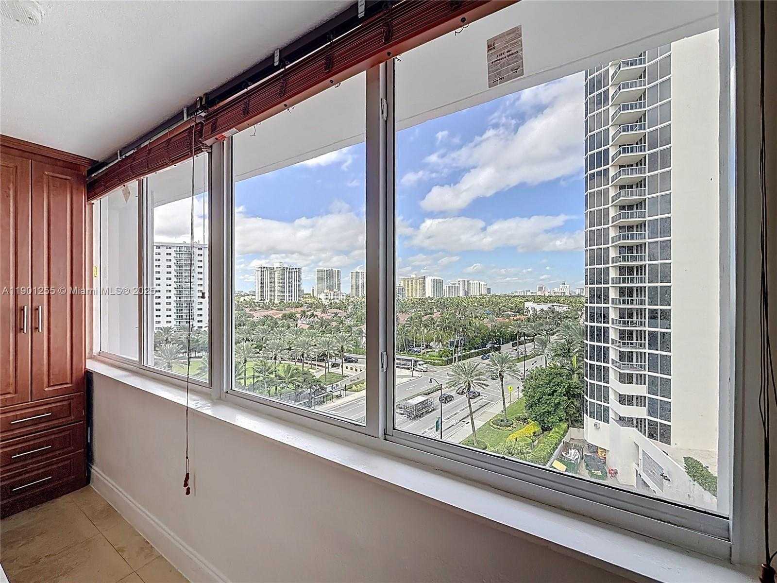 Small Image of 19201 COLLINS AVE #729, Sunny Isles Beach Number 14