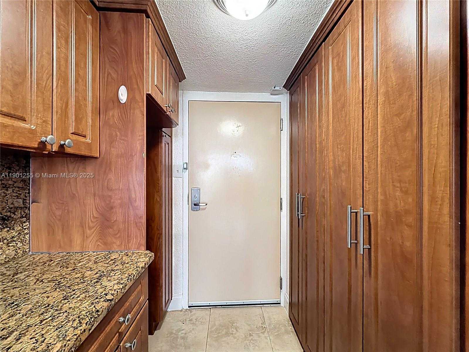 Small Image of 19201 COLLINS AVE #729, Sunny Isles Beach Number 5