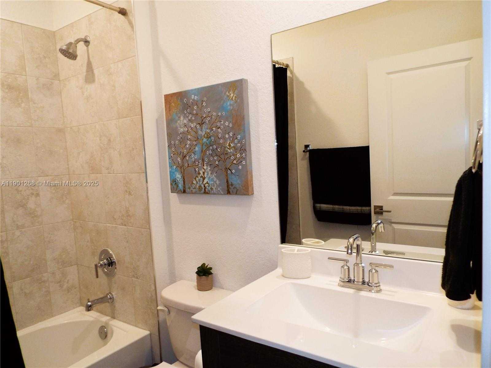 Small Image of 2363 SOUTH EAST 11TH ST, Homestead Number 17