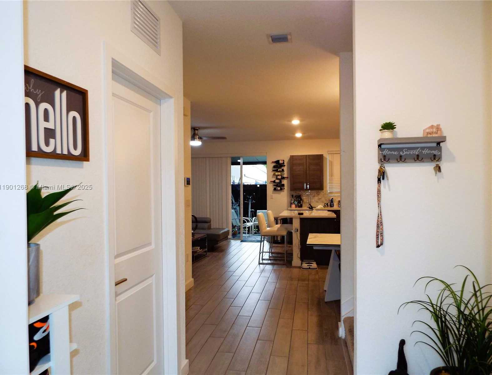 Small Image of 2363 SOUTH EAST 11TH ST, Homestead Number 4