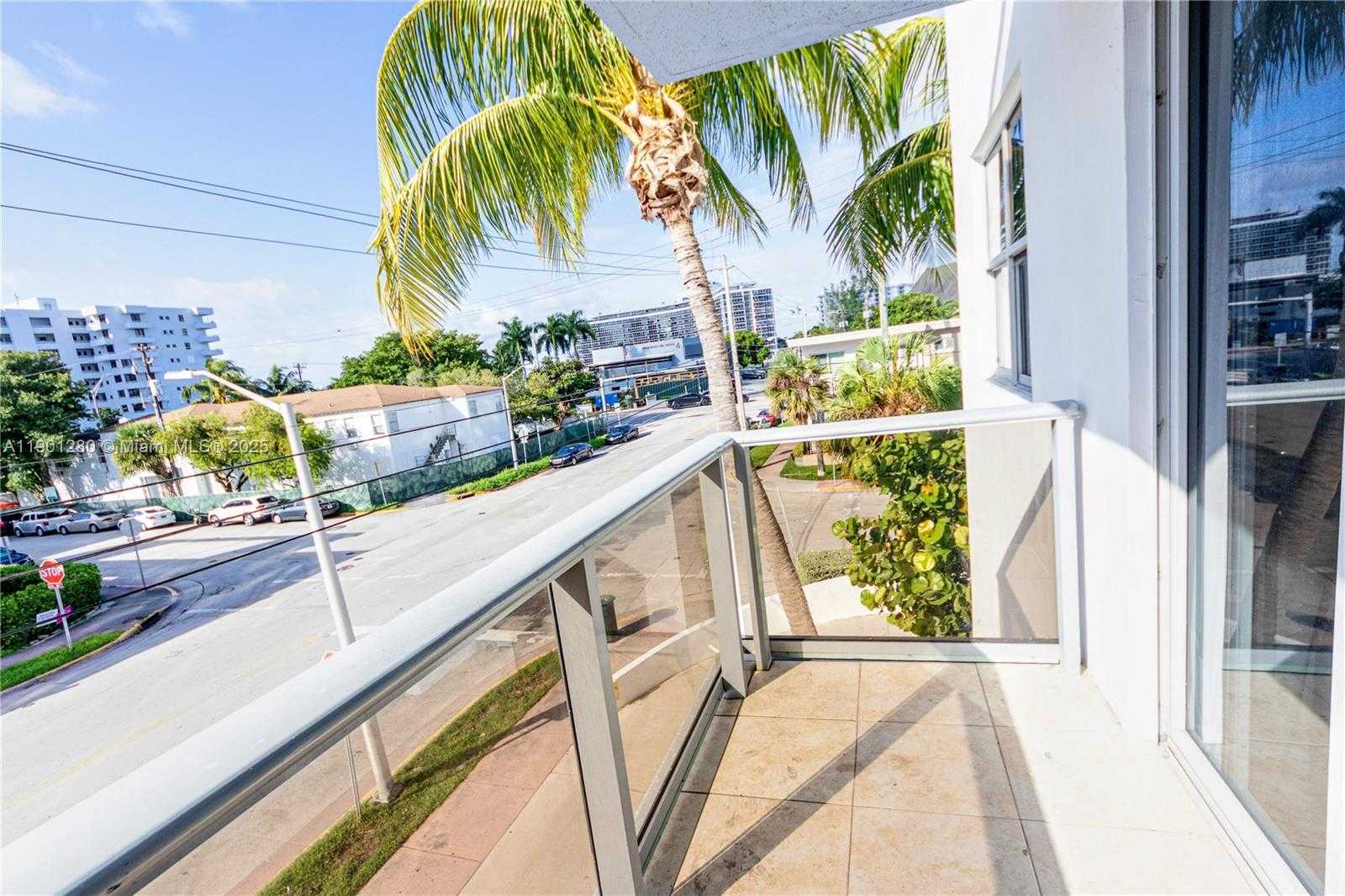 Small Image of 401 69TH ST #212, Miami Beach Number 17