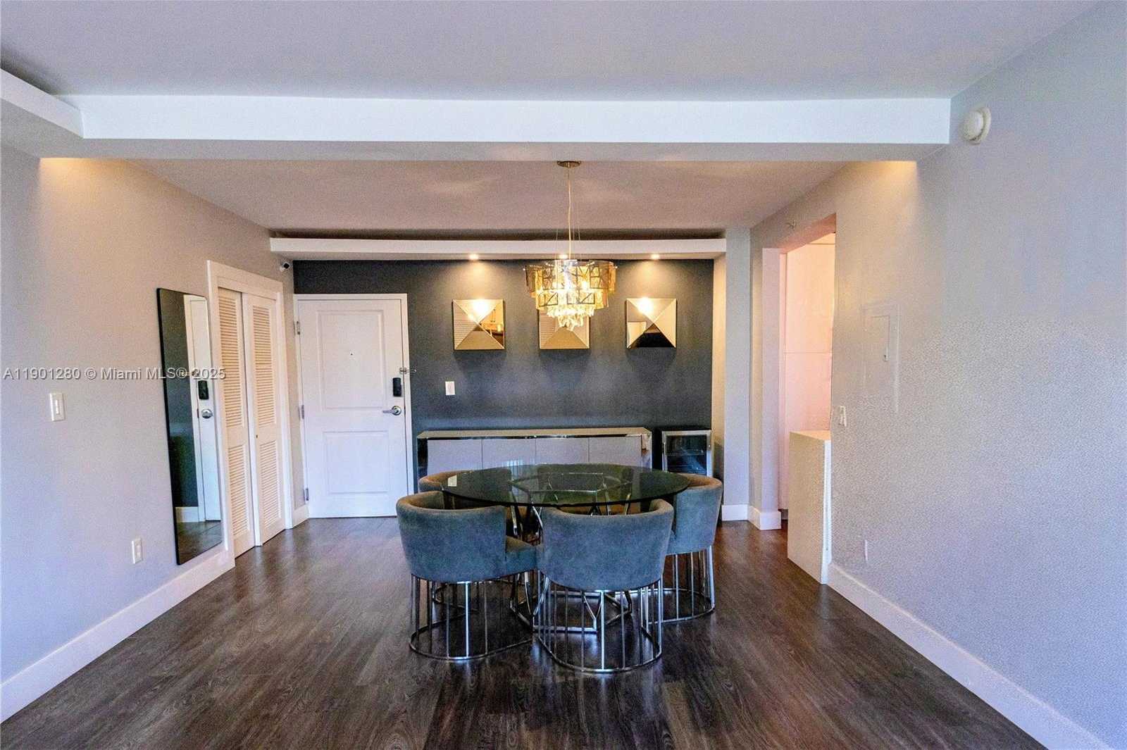 Small Image of 401 69TH ST #212, Miami Beach Number 3