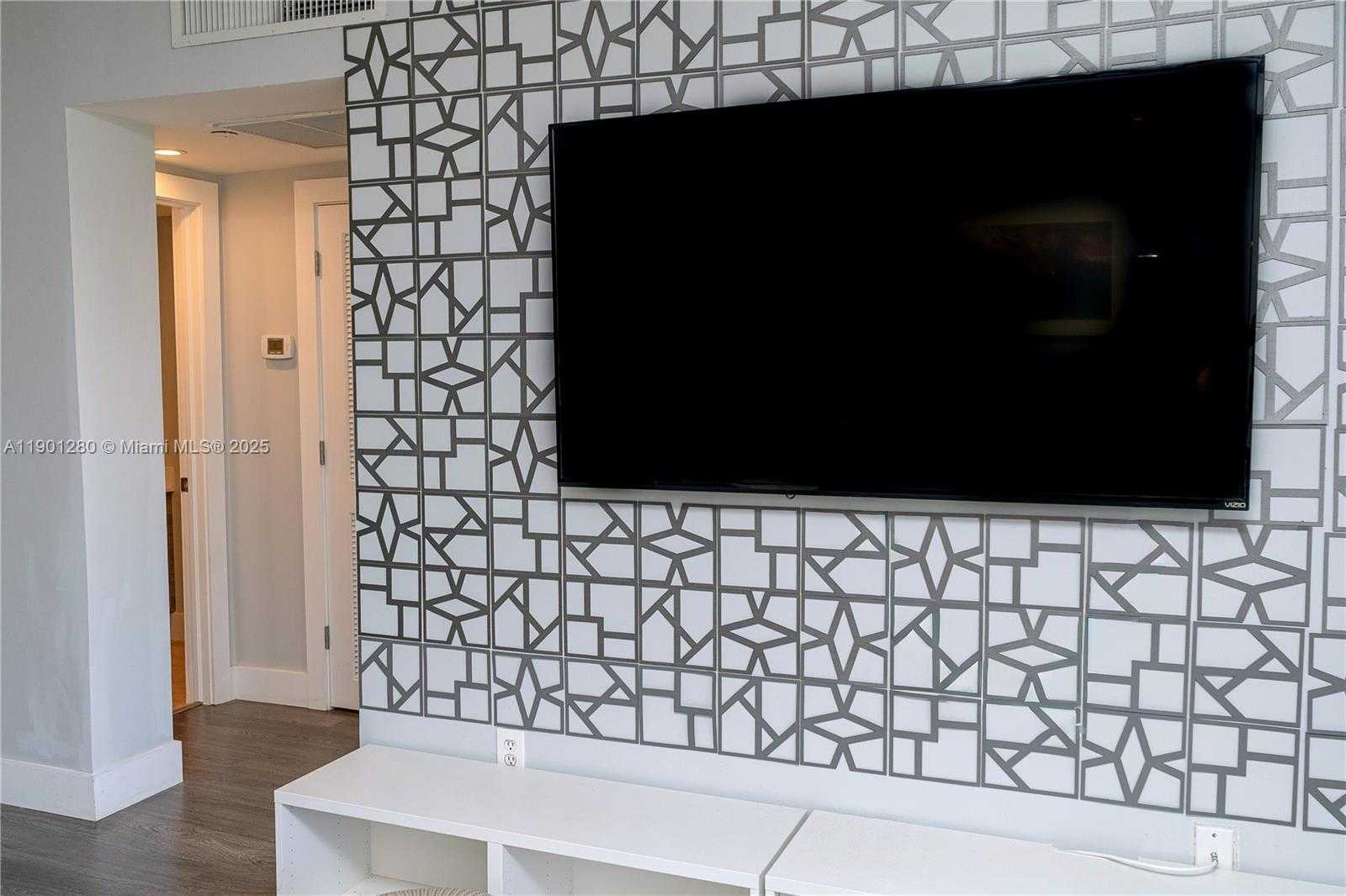 Small Image of 401 69TH ST #212, Miami Beach Number 7