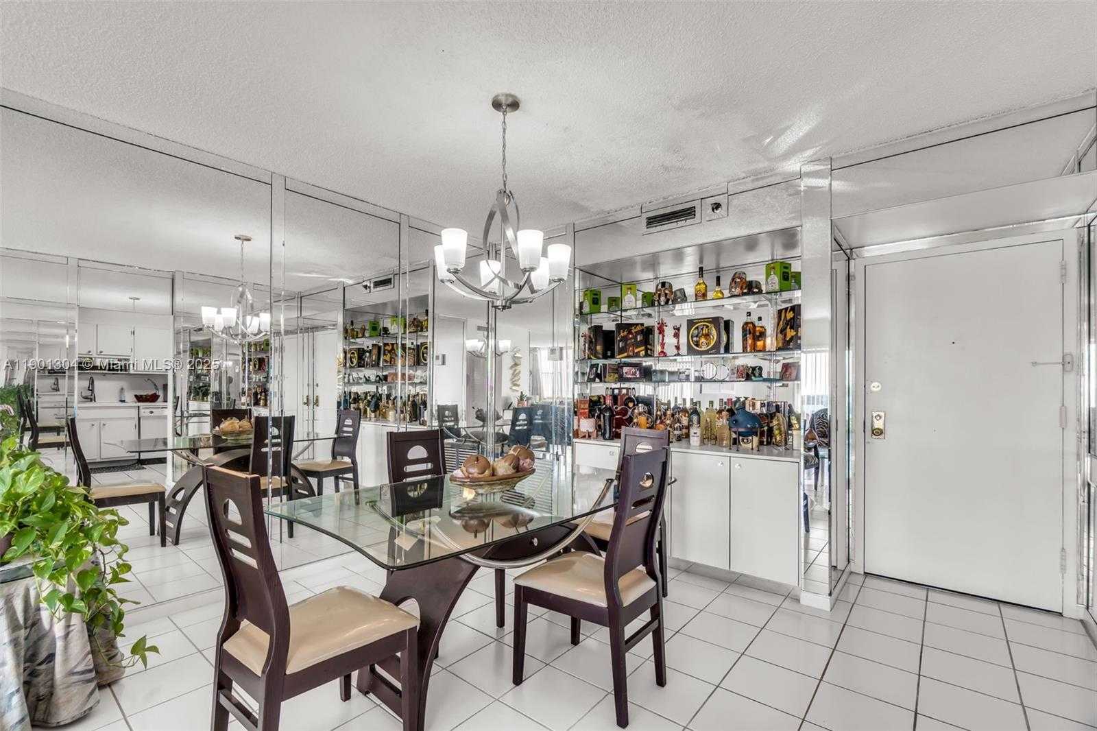 Small Image of 4001 HILLCREST DR #812, Hollywood Number 6