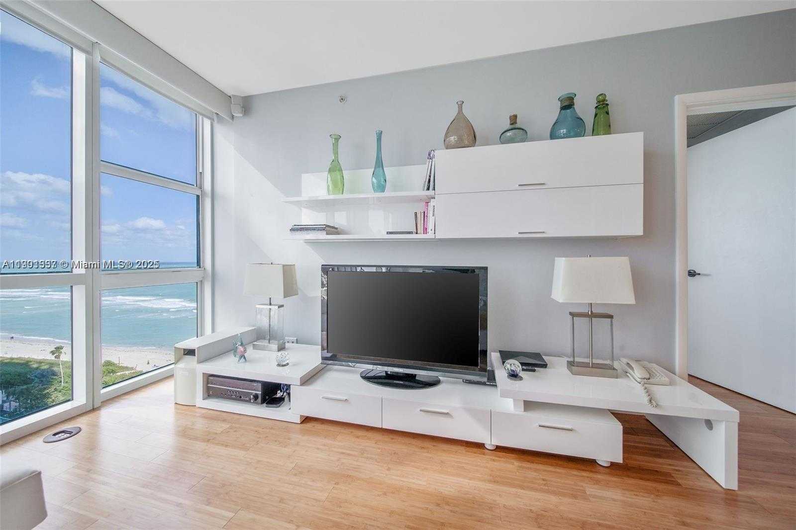 Small Image of 6801 COLLINS AVE #1209, Miami Beach Number 2