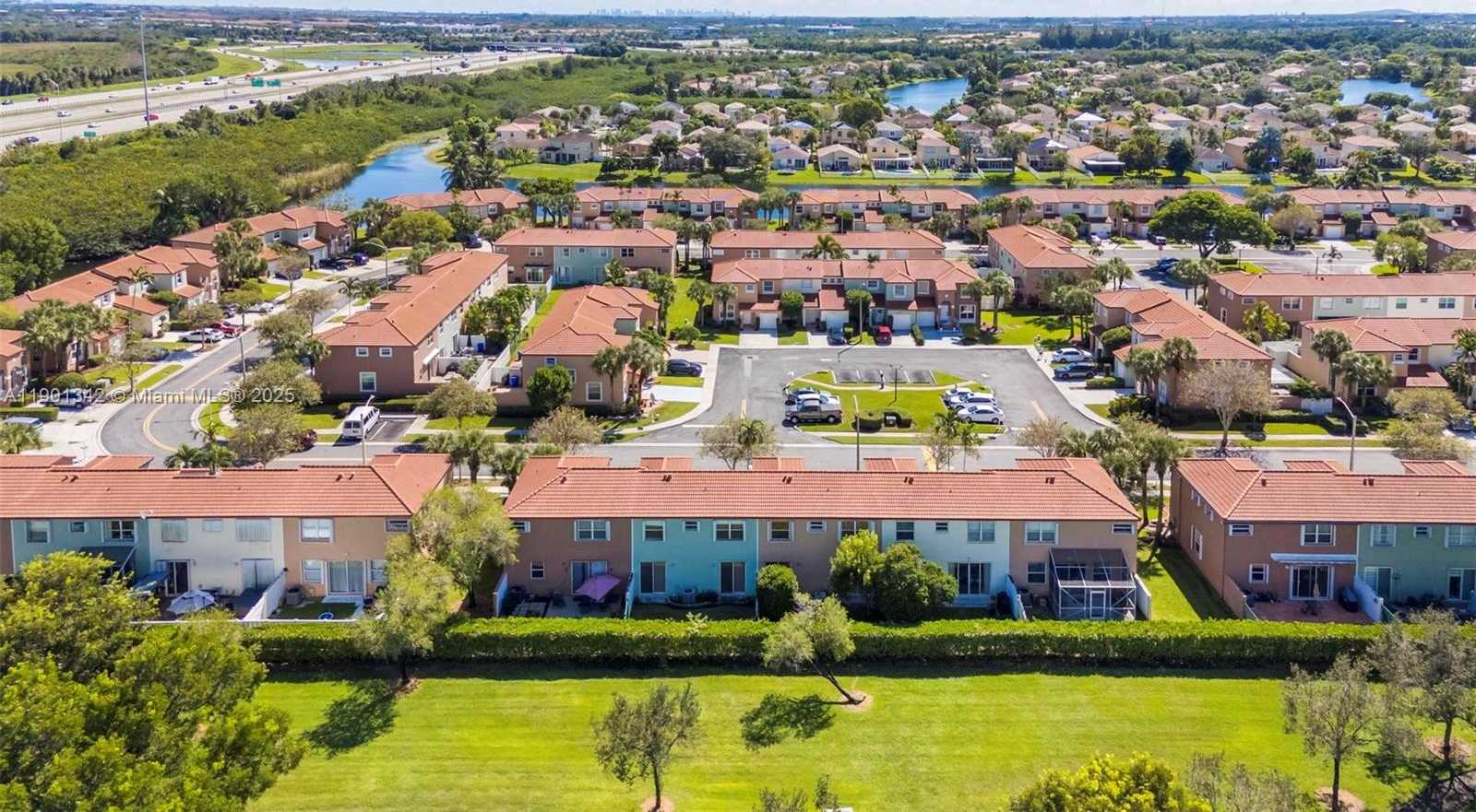 Small Image of 15113 NORTH WEST 8TH ST, Pembroke Pines Number 13