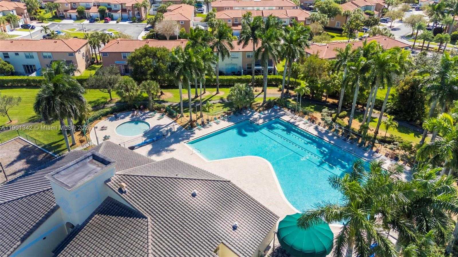 Small Image of 15113 NORTH WEST 8TH ST, Pembroke Pines Number 18