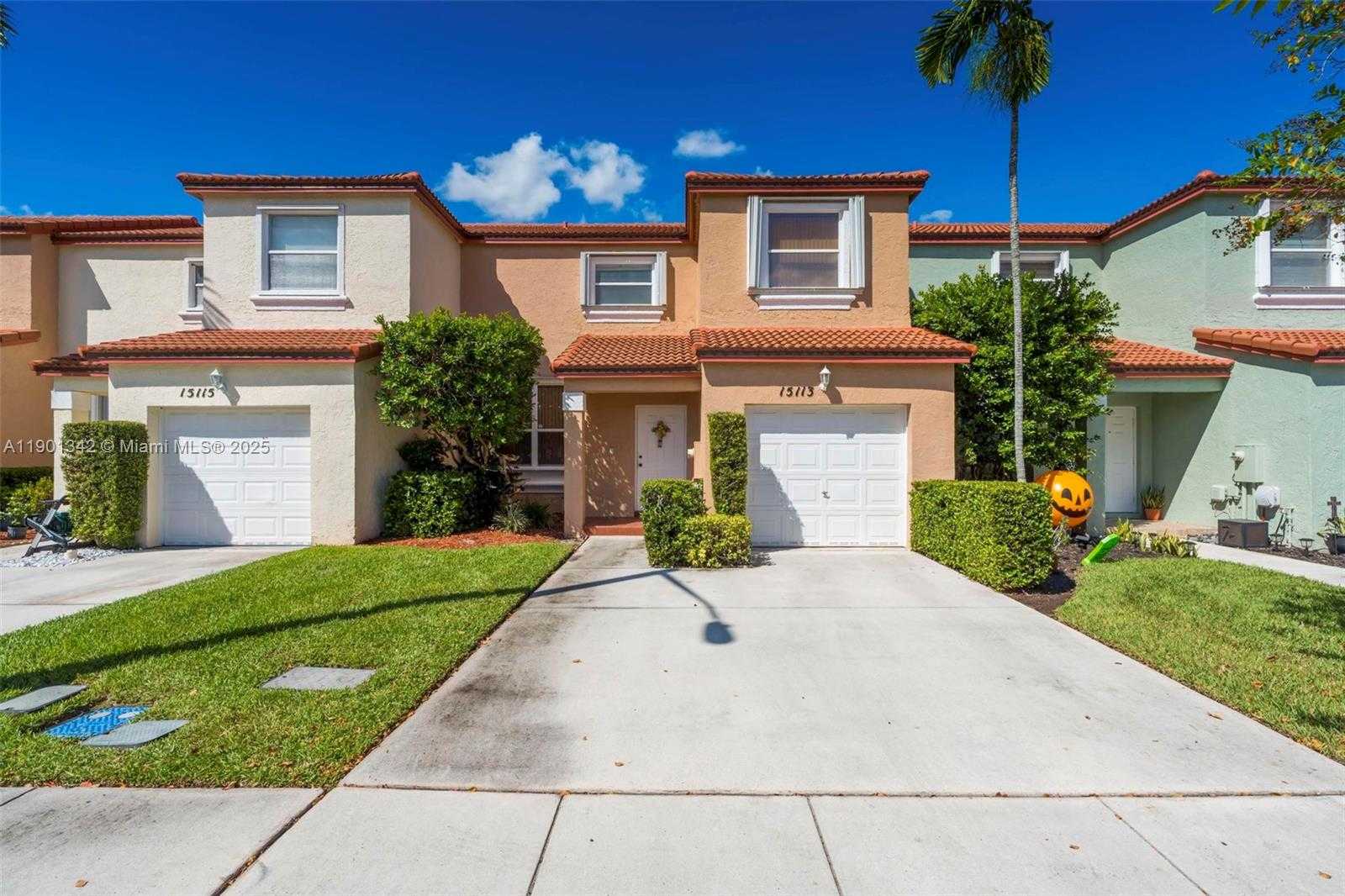 Small Image of 15113 NORTH WEST 8TH ST, Pembroke Pines Number 48