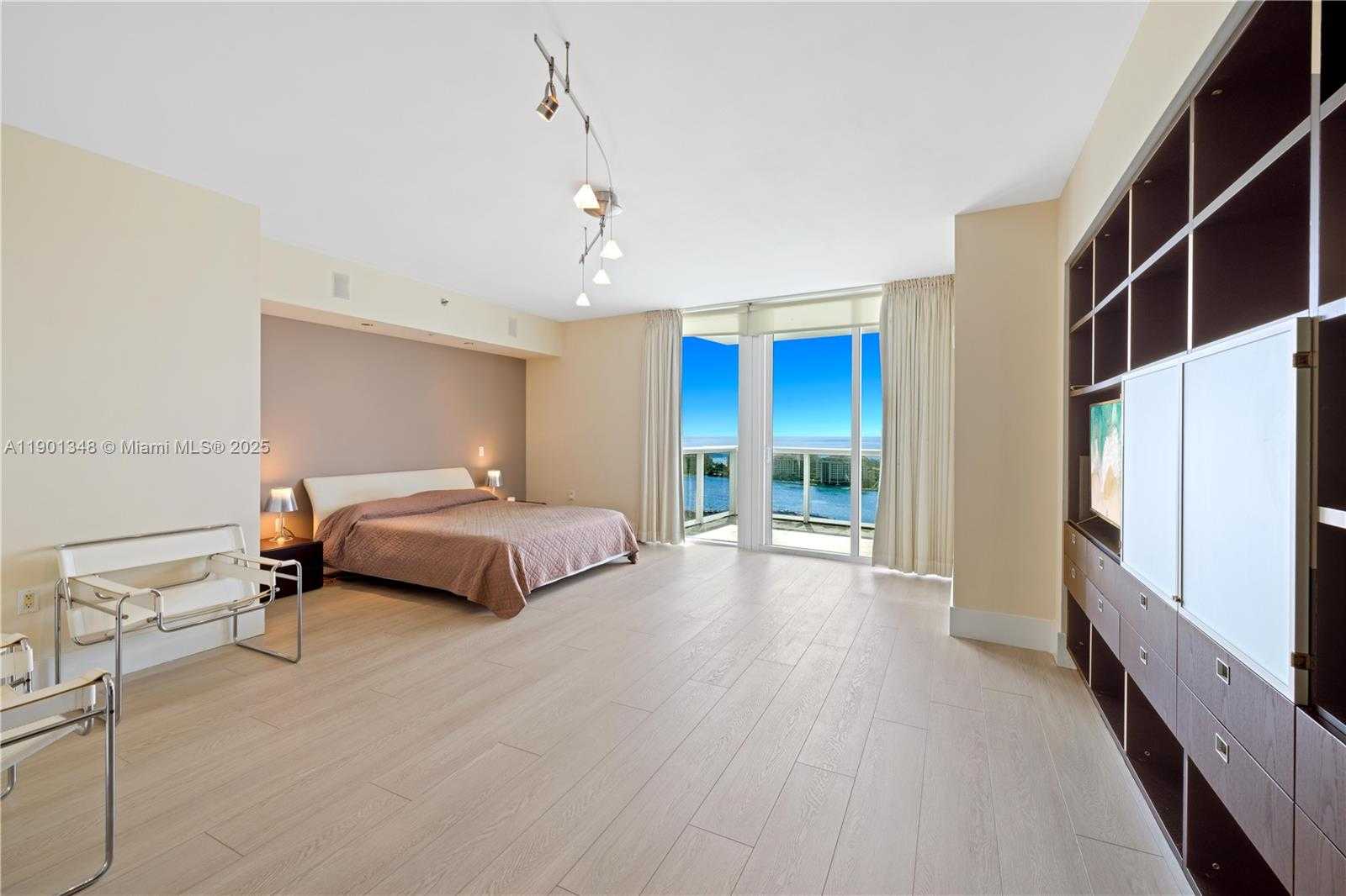 Small Image of 400 ALTON RD #3006, Miami Beach Number 13