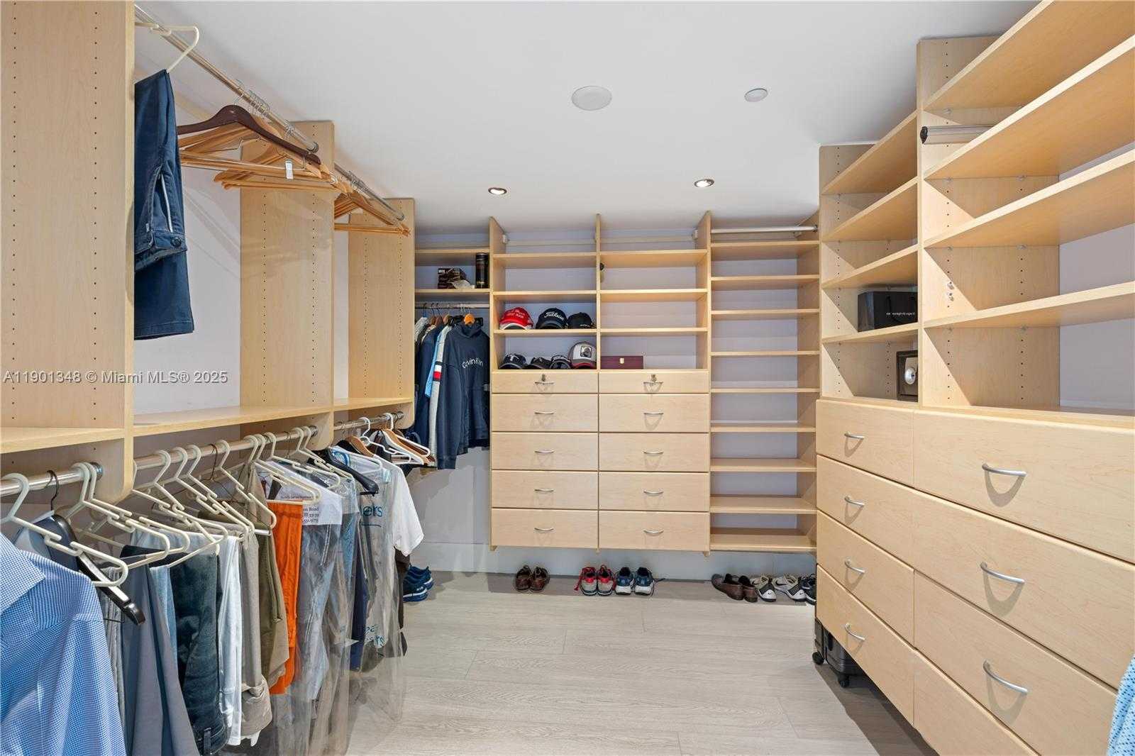 Small Image of 400 ALTON RD #3006, Miami Beach Number 17