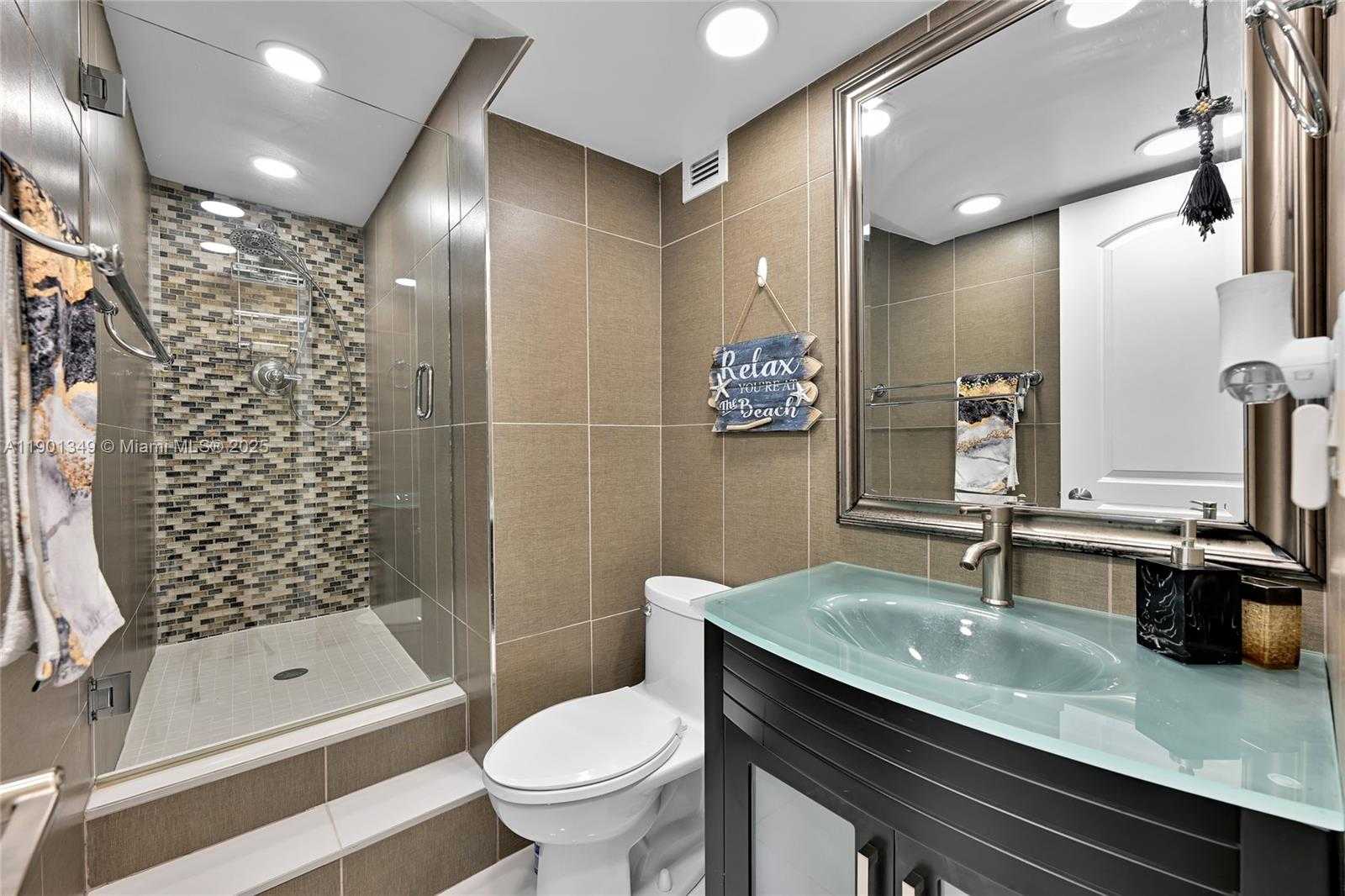 Imagen de Pequeño Objeto