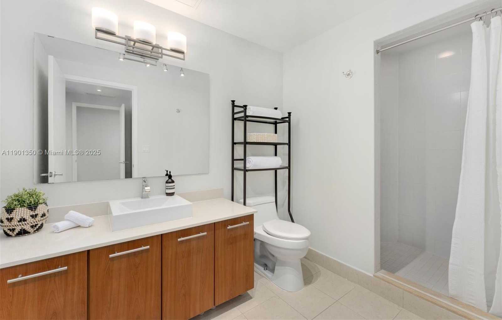 Small Image of 3301 NORTH EAST 1ST AVE #M0204, Miami Number 14