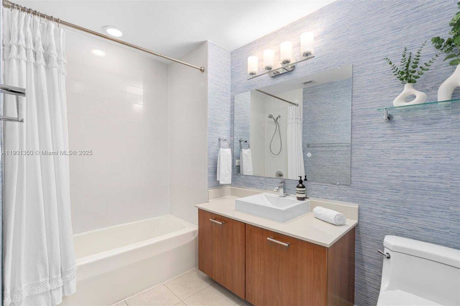 Small Image of 3301 NORTH EAST 1ST AVE #M0204, Miami Number 17