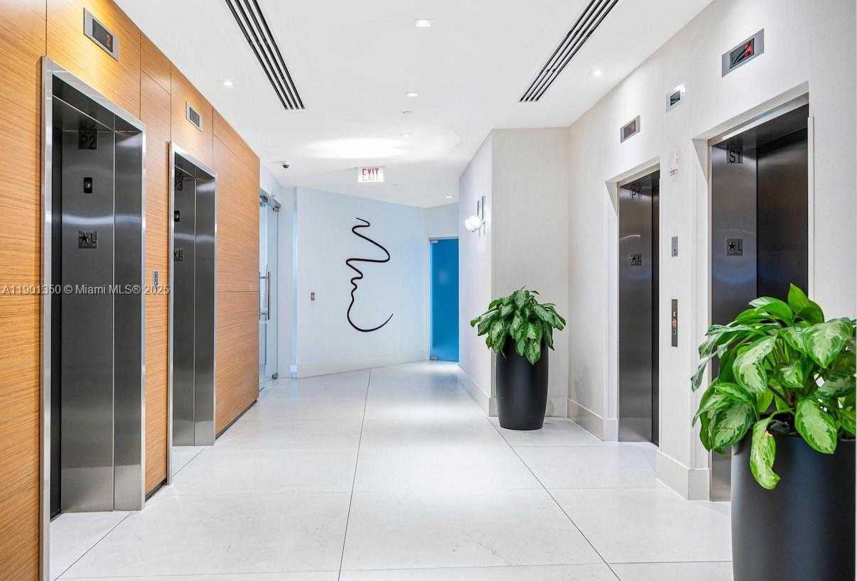 Small Image of 3301 NORTH EAST 1ST AVE #M0204, Miami Number 27