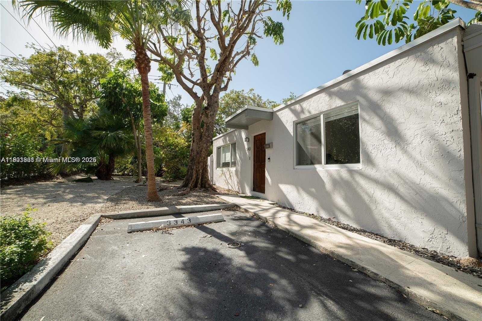 Imagen de Pequeño Objeto