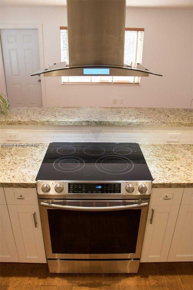 Imagen de Pequeño Objeto