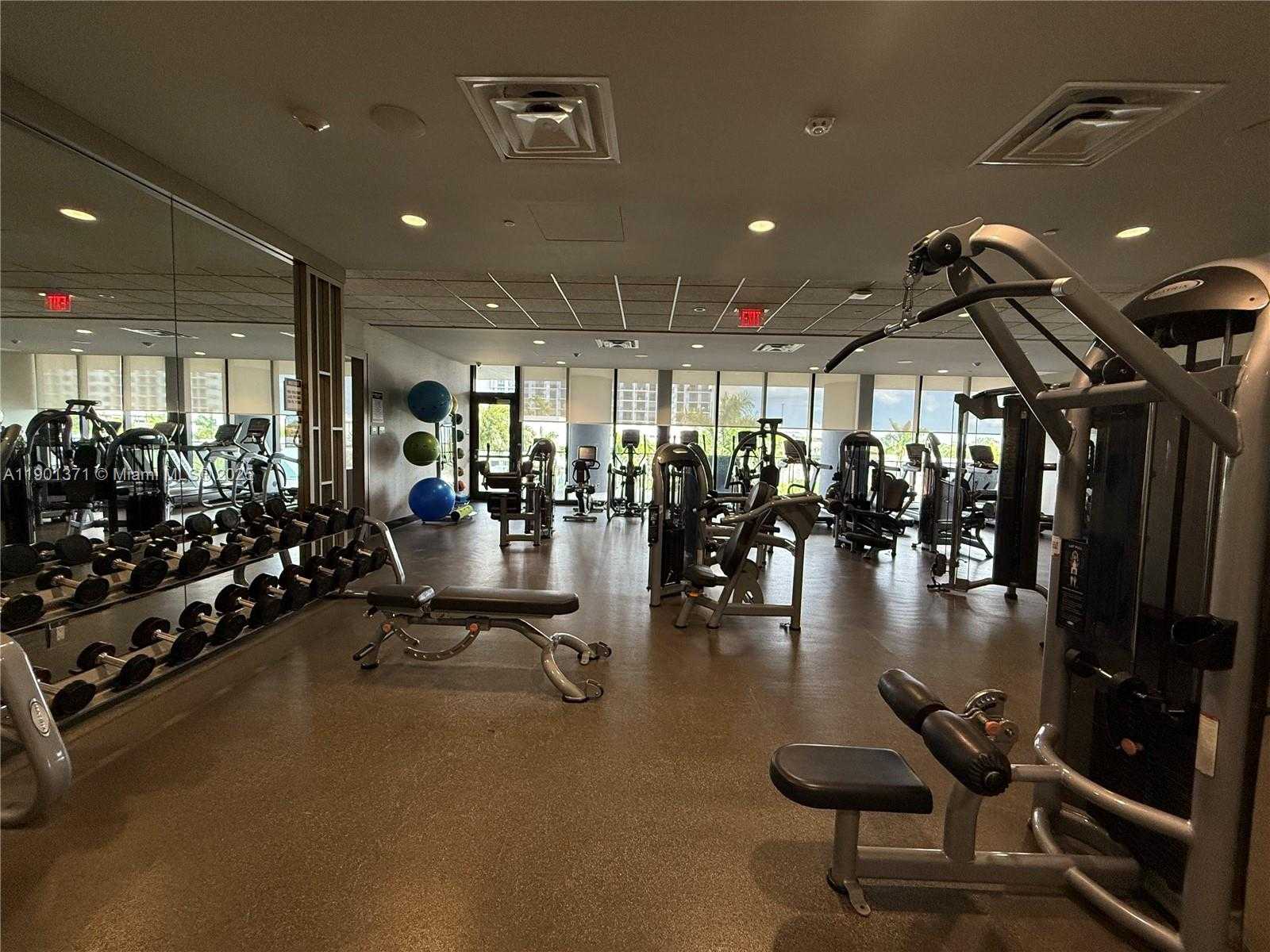 Small Image of 5300 PASEO BLVD #1205, Doral Number 18