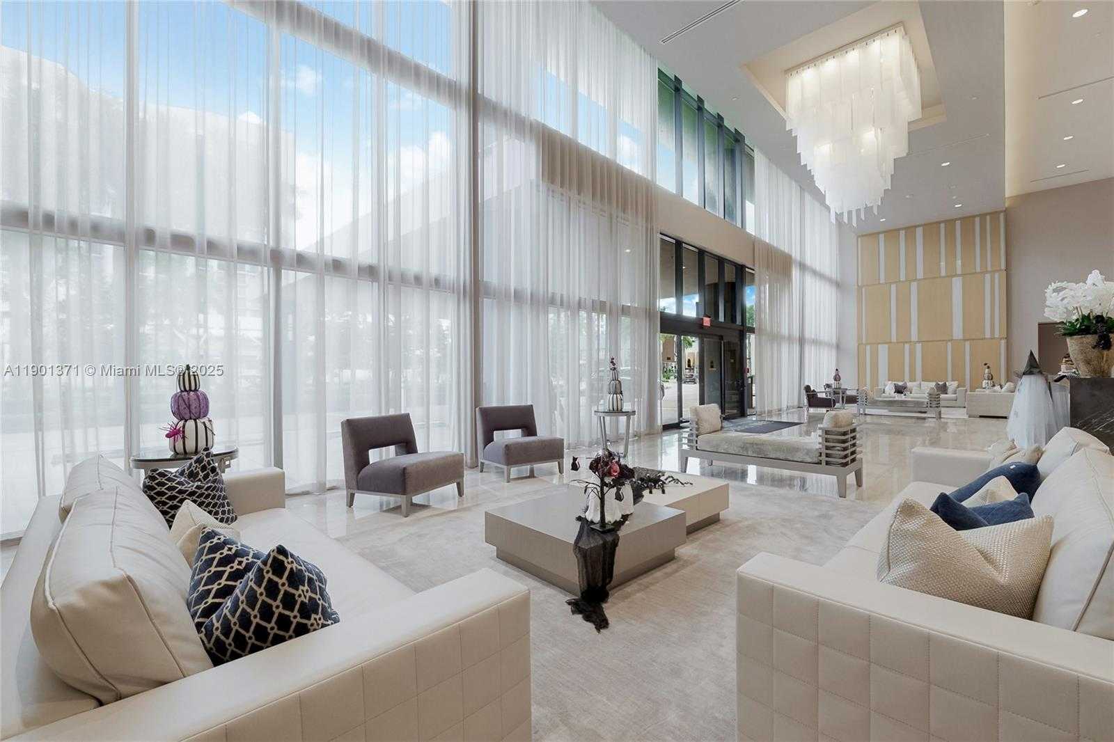 Small Image of 5300 PASEO BLVD #1205, Doral Number 2