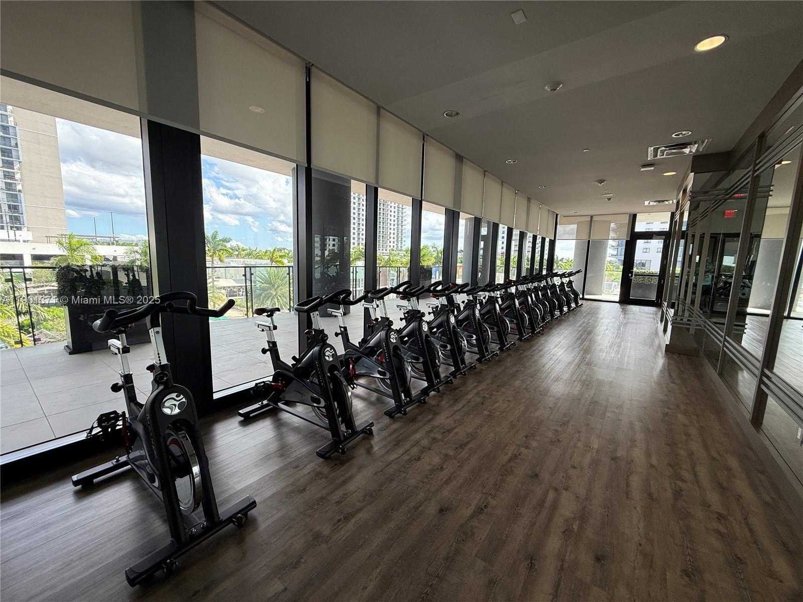 Small Image of 5300 PASEO BLVD #1205, Doral Number 20