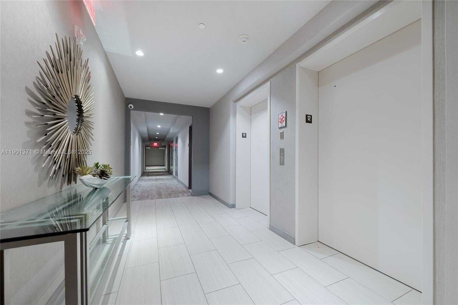 Small Image of 5300 PASEO BLVD #1205, Doral Number 3