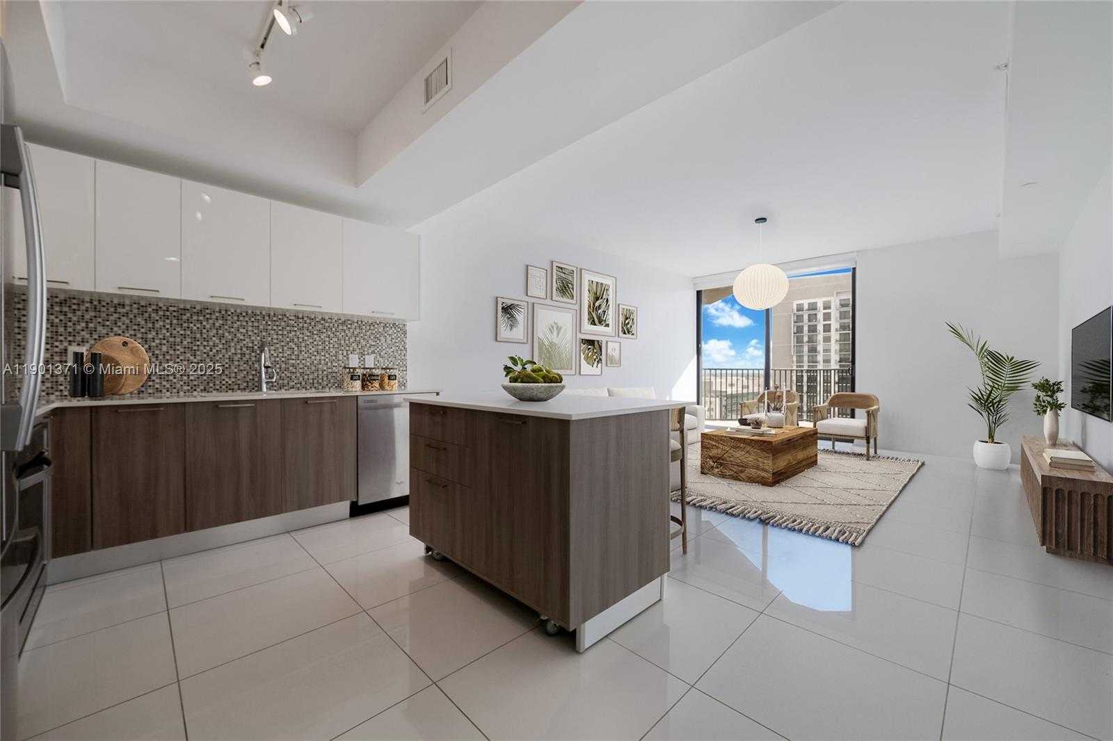 Small Image of 5300 PASEO BLVD #1205, Doral Number 9