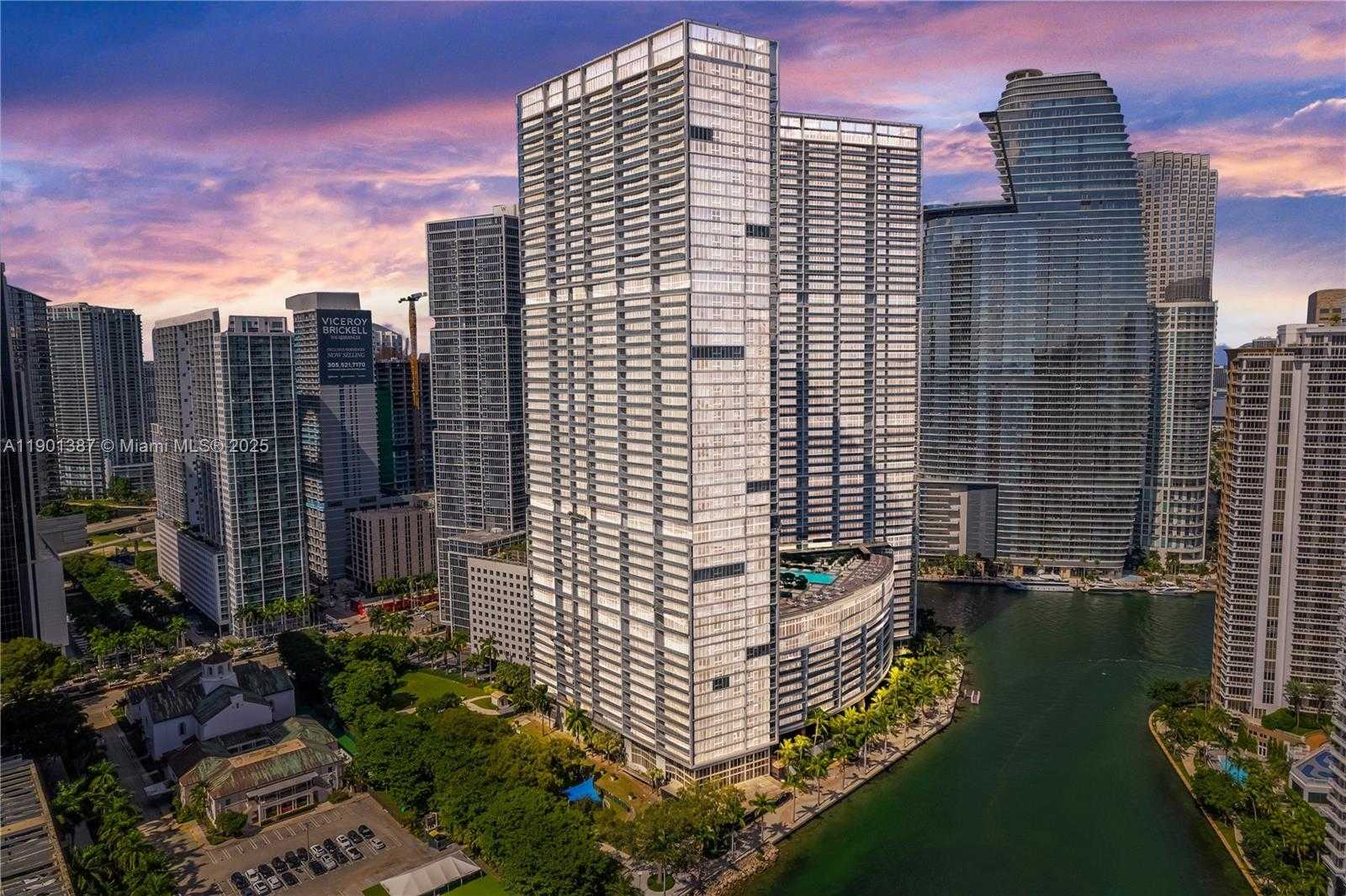 Small Image of 495 BRICKELL AVE #3802, Miami Number 1