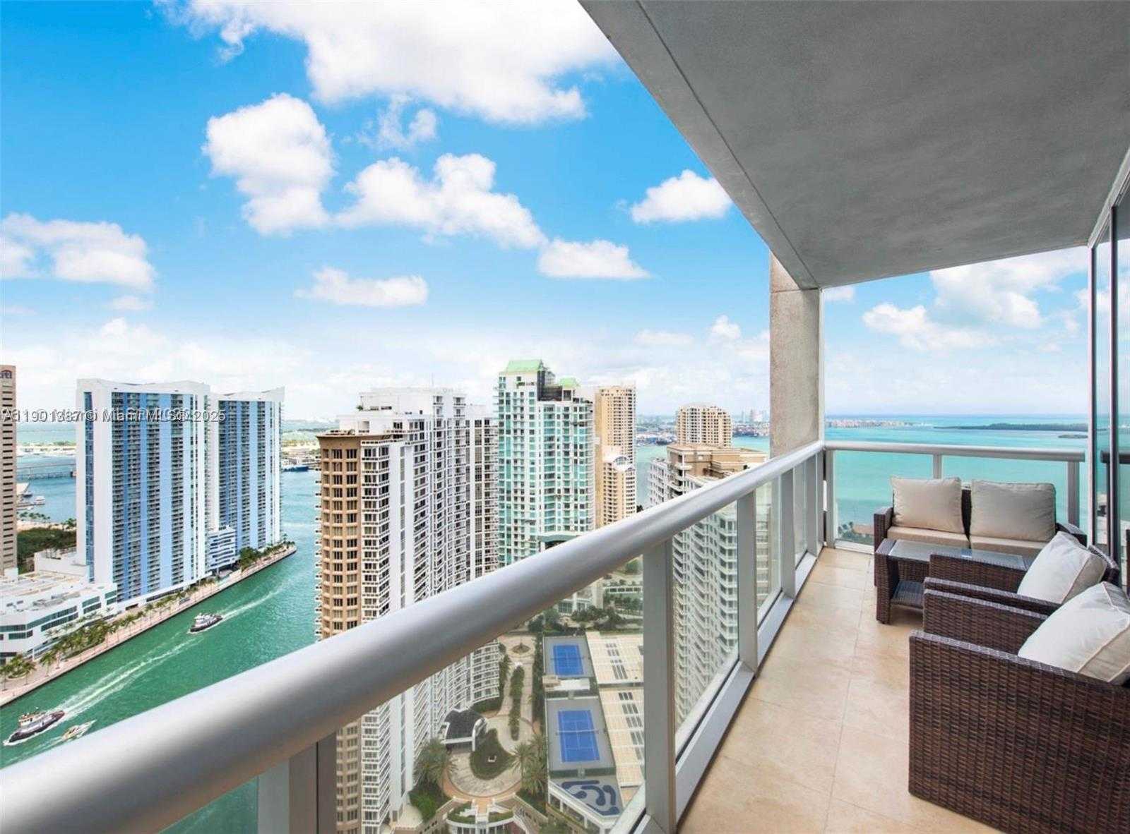 Small Image of 495 BRICKELL AVE #3802, Miami Number 2