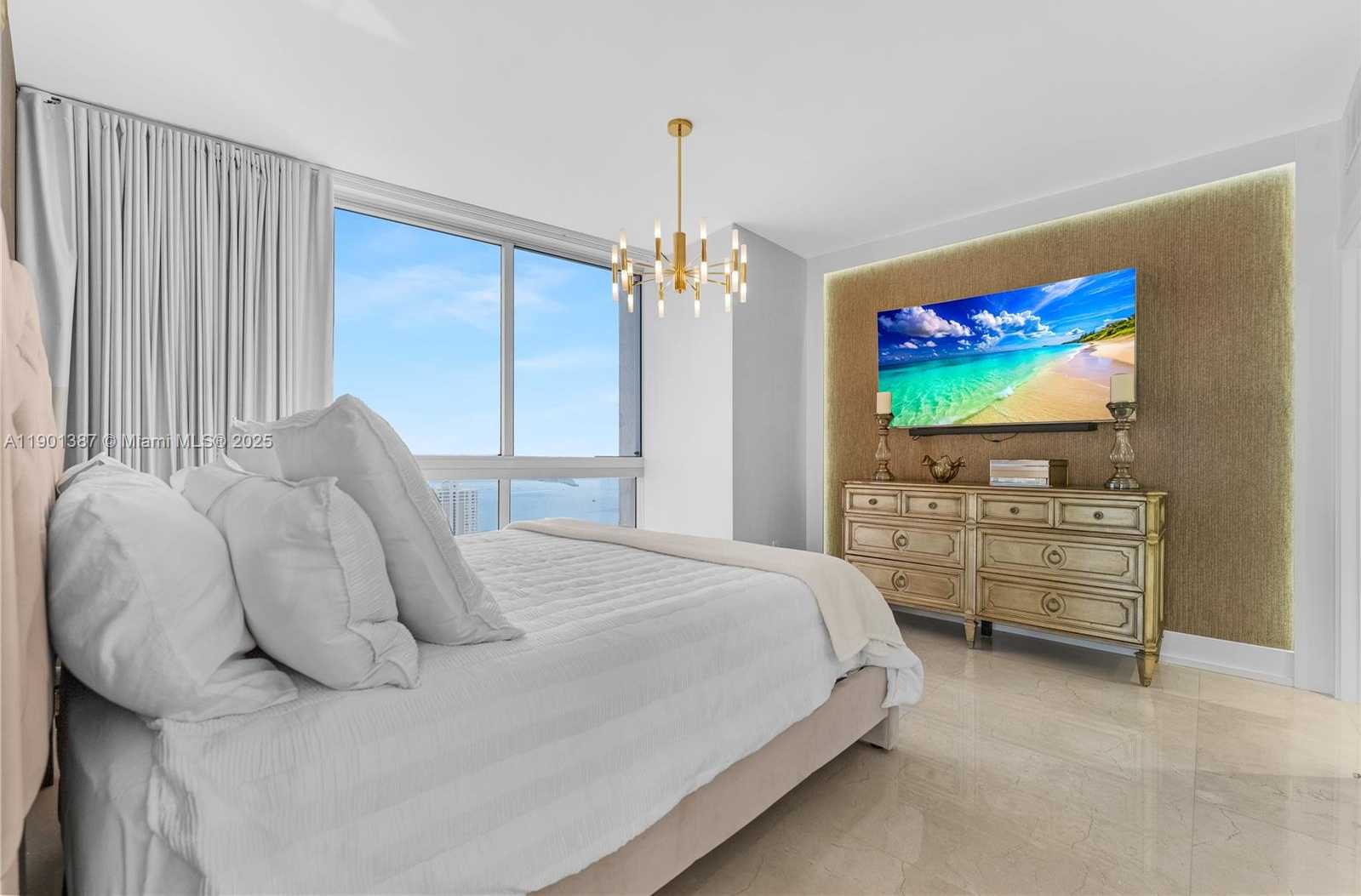 Small Image of 495 BRICKELL AVE #3802, Miami Number 21